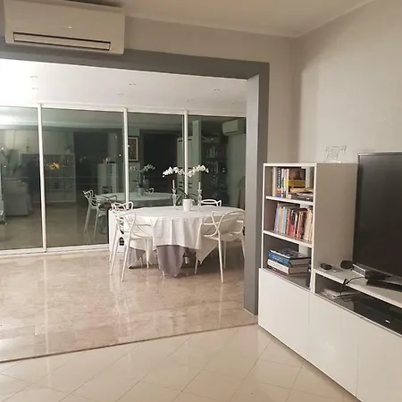 Le Beausejour Apartman *